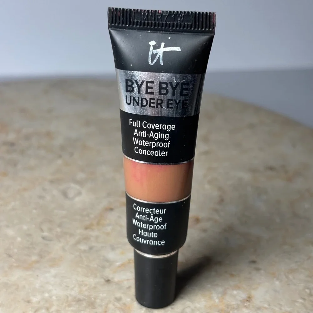 IT Cosmetics‎ Bye Bye Under Eye Full Coverage Waterproof Concealer 40.5 Deep C